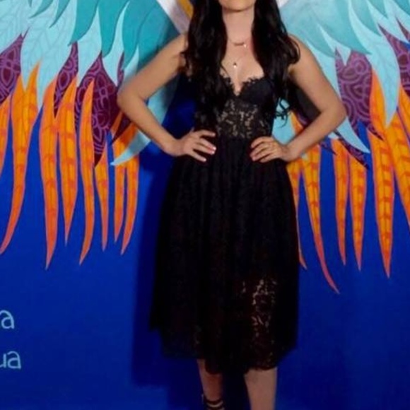 BLACK LACE DRESS - Picture 2 of 2